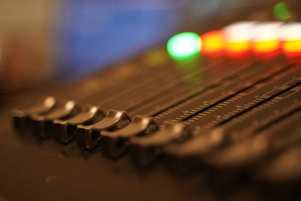 Comment déménager un système de sonorisation professionnelle de manière sécurisée ?